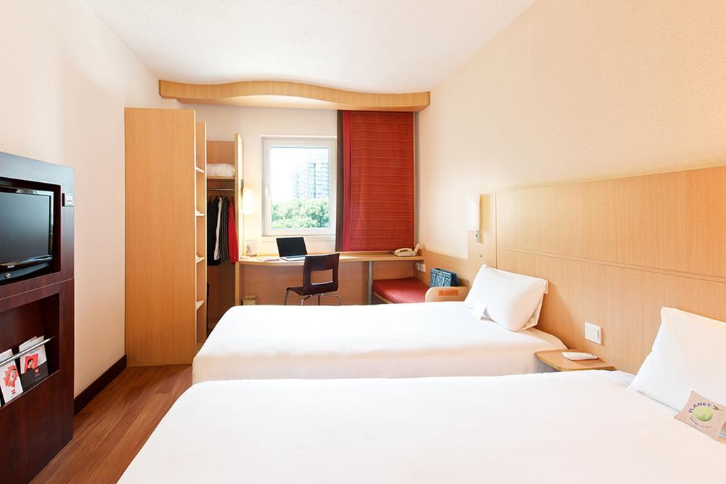 Ibis Ningbo Qianhu Plaza Hotel Kültér fotó