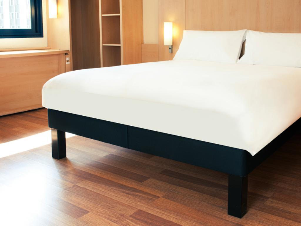 Ibis Ningbo Qianhu Plaza Hotel Kültér fotó