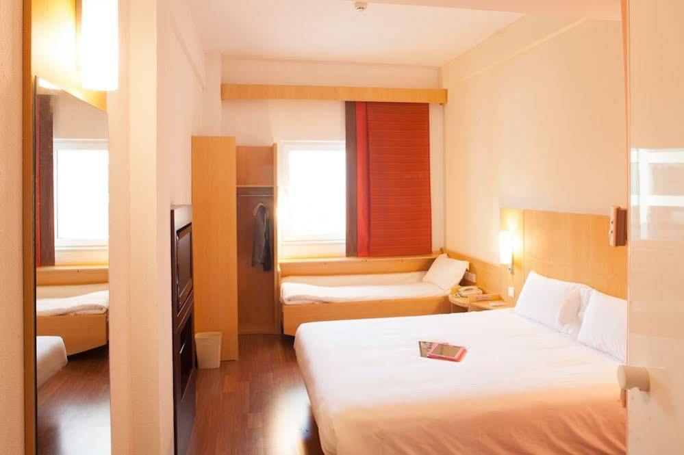 Ibis Ningbo Qianhu Plaza Hotel Kültér fotó